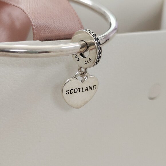 Pandora Scotland Flag Heart Travel Exclusive Dangle Charm with box - Picture 2 of 6